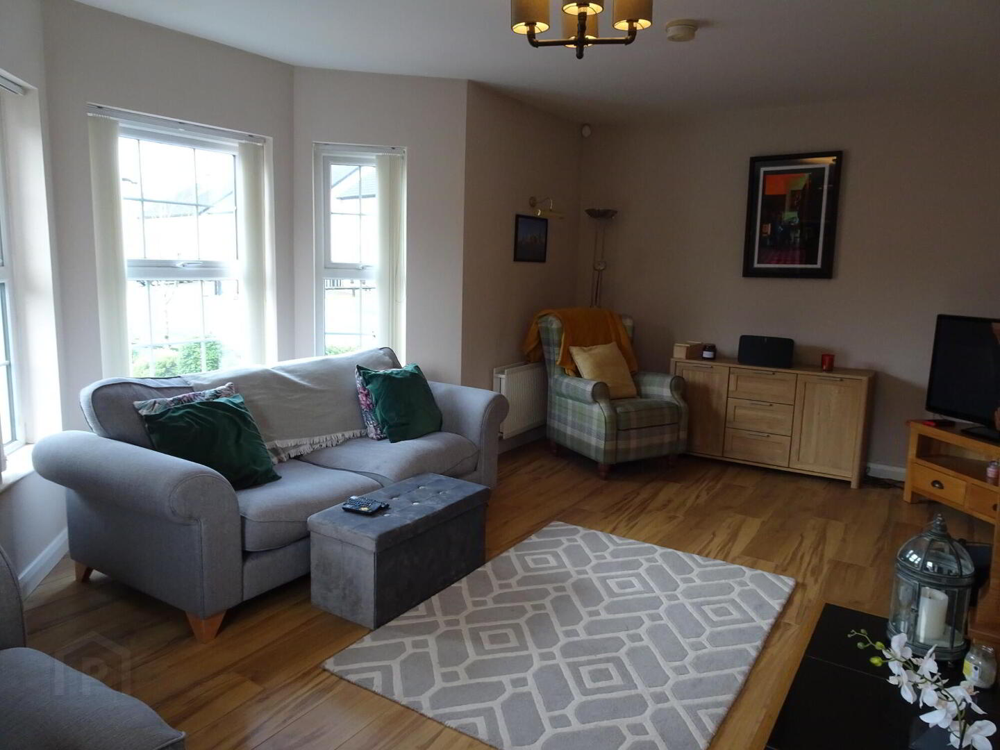 property description image