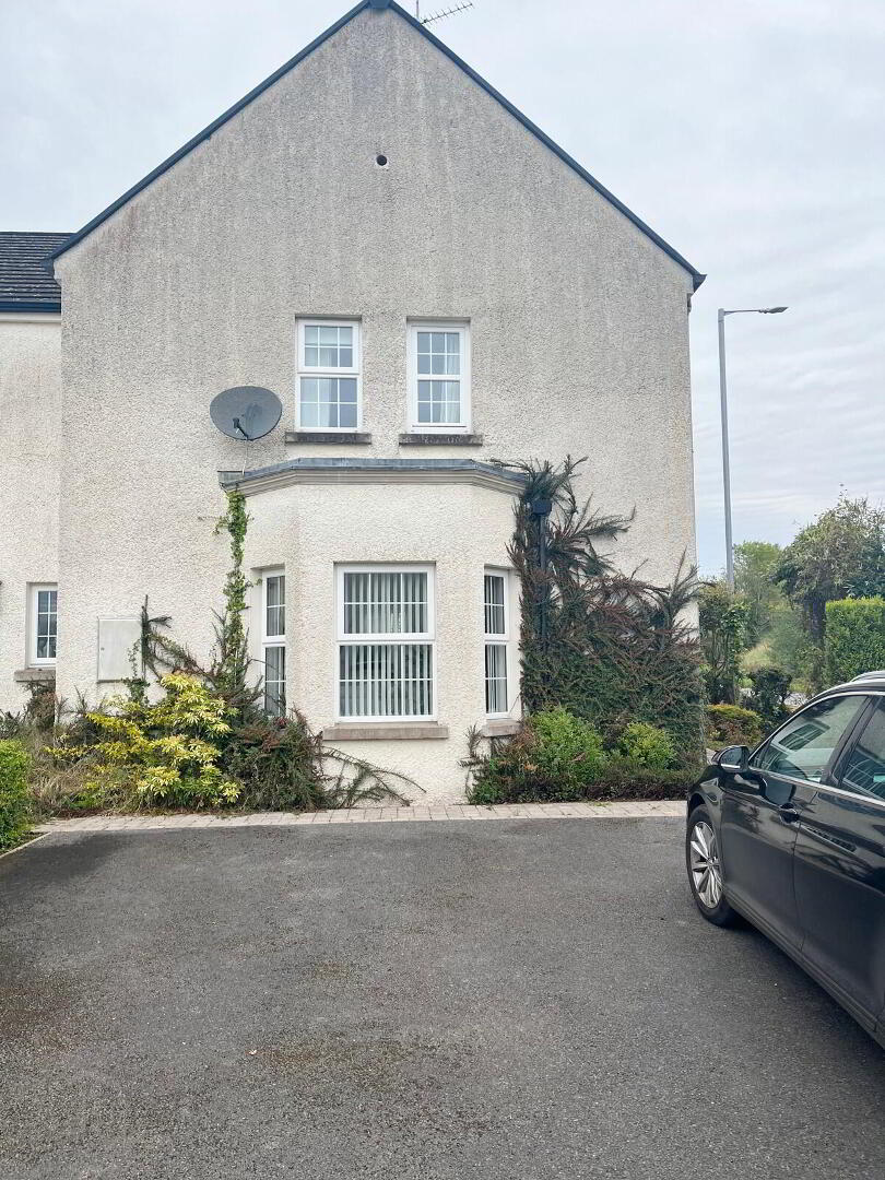 3 Devenish Manor 1 of 4