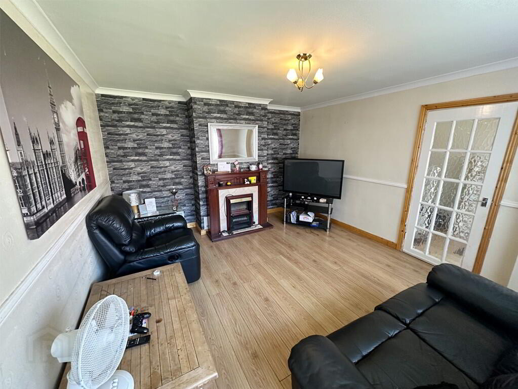 24 Rathmore Road 4 of 12