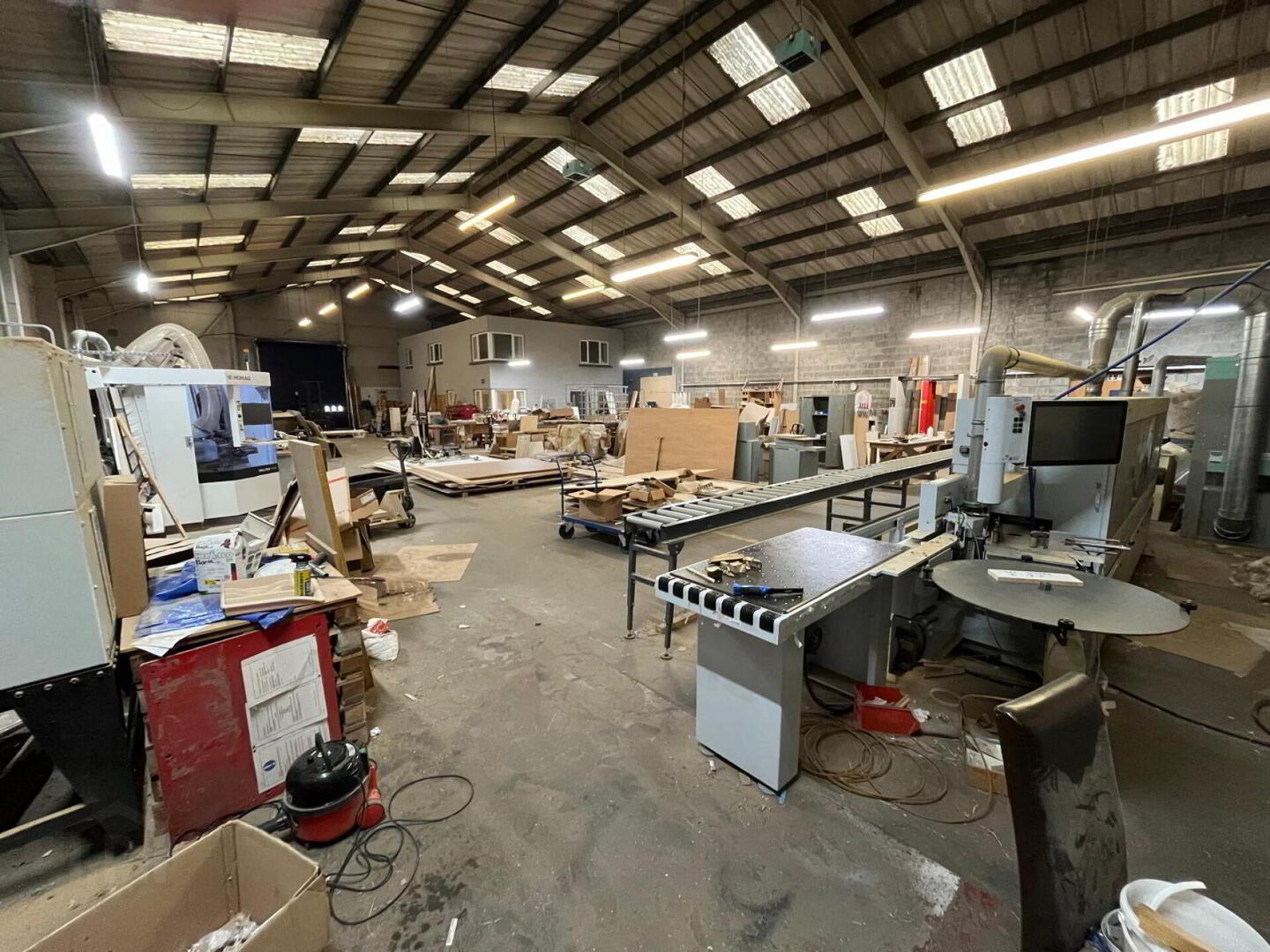Unit H1 Knockmore Industrial Estate 4 of 6