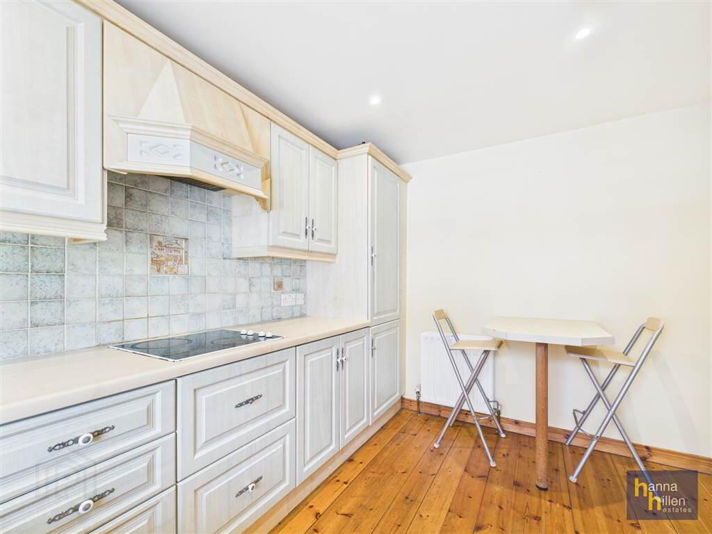 30 Charlotte Street 6 of 13