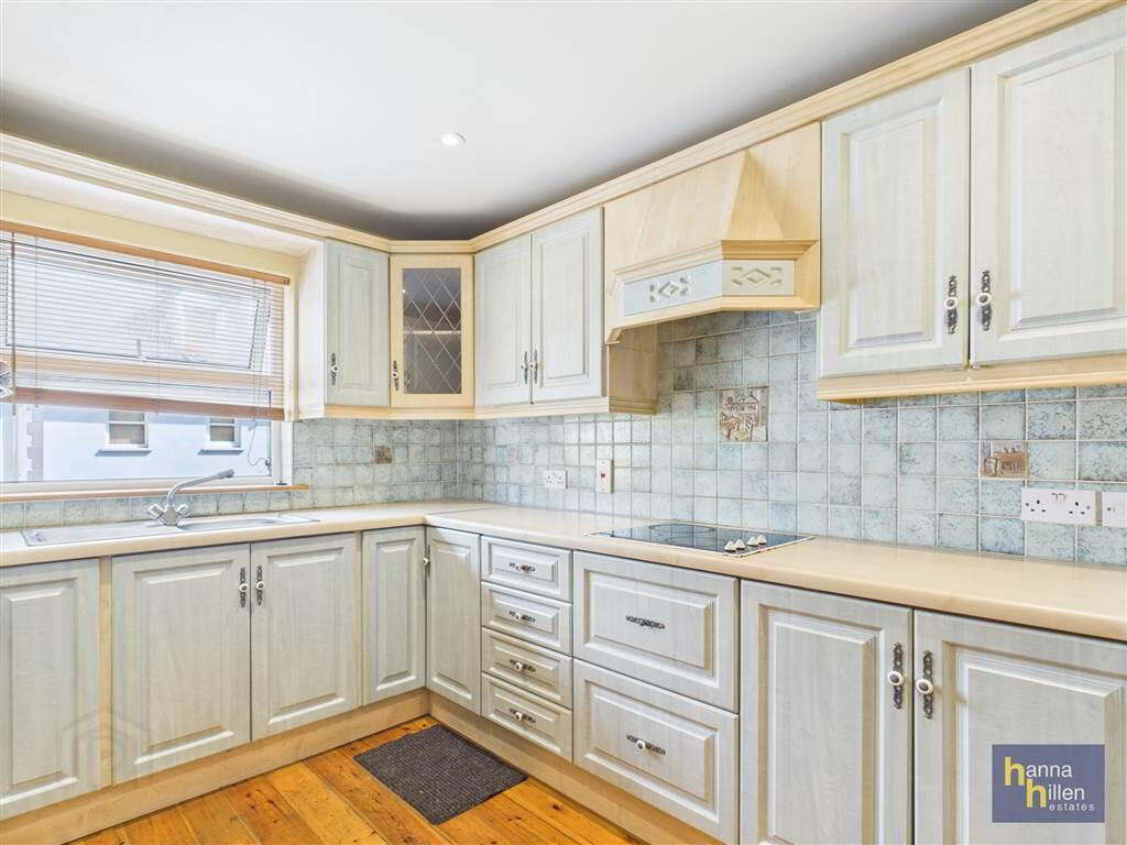 30 Charlotte Street 5 of 13