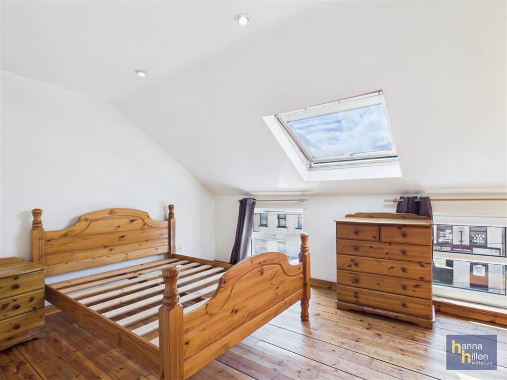 30 Charlotte Street 8 of 13