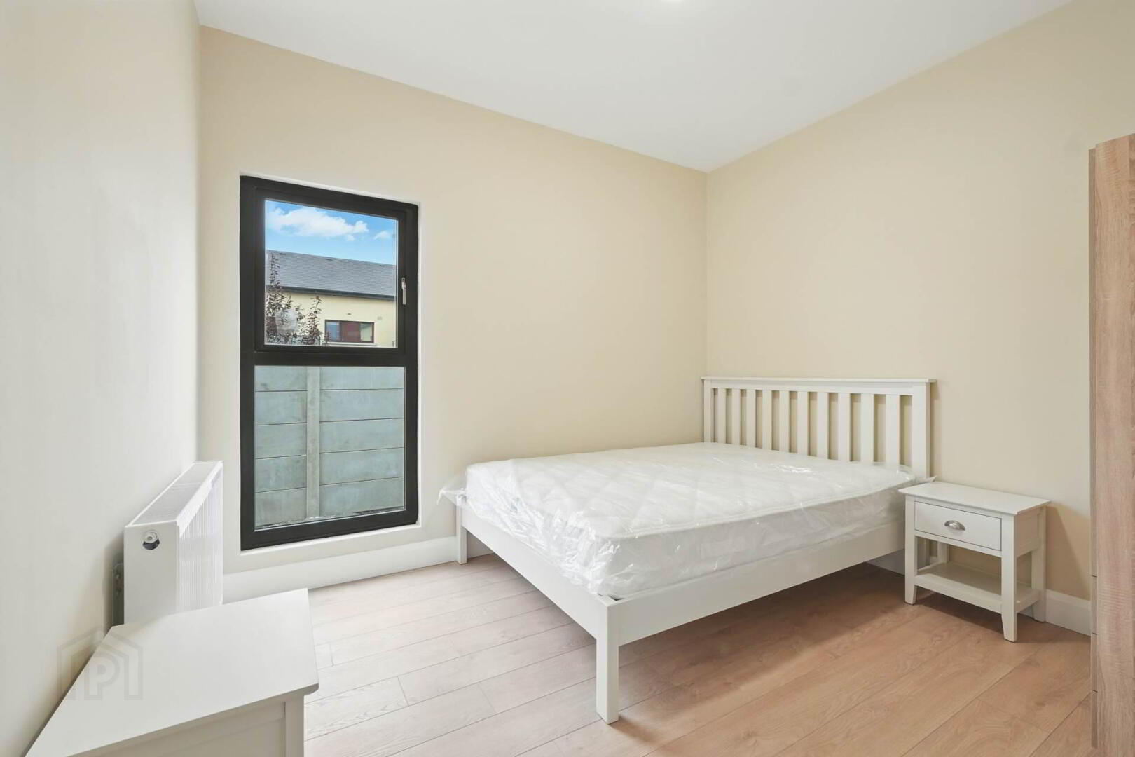 property description image