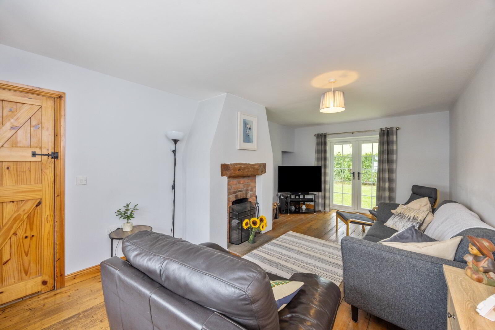91 Mettican Road 4 of 26