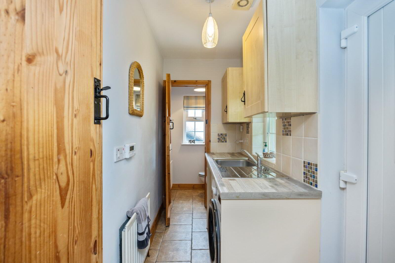 91 Mettican Road 11 of 26
