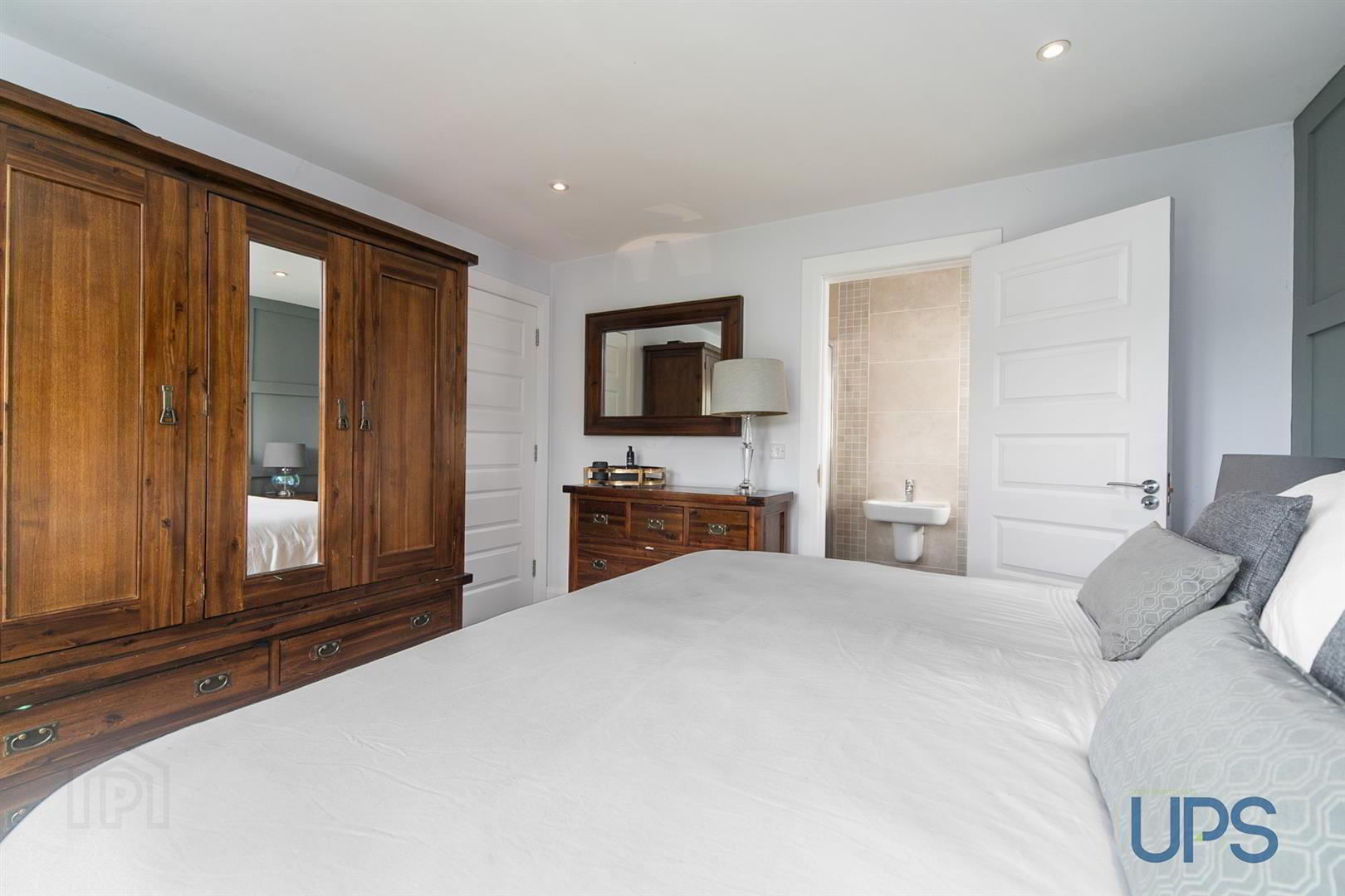 17 Huntingdon Hill 15 of 31