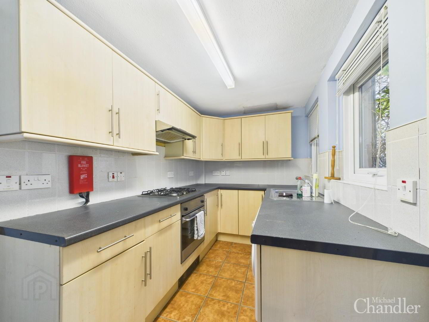17 Agincourt Street 5 of 12
