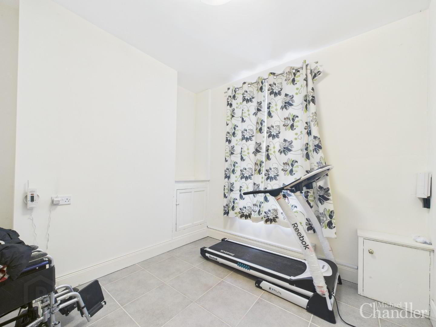 17 Agincourt Street 3 of 12