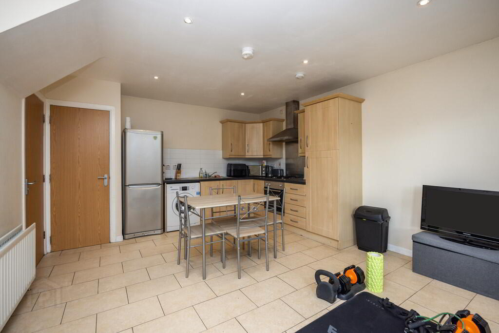 9 The Studios, 36 Derrycoole Way 3 of 11