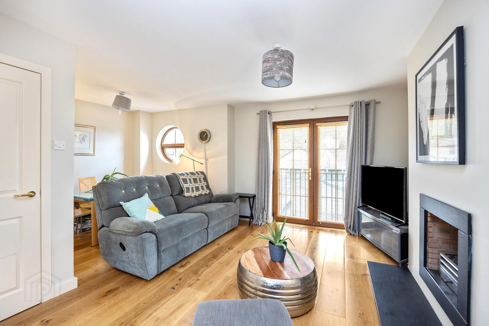 1 Mill Mews 11 of 28
