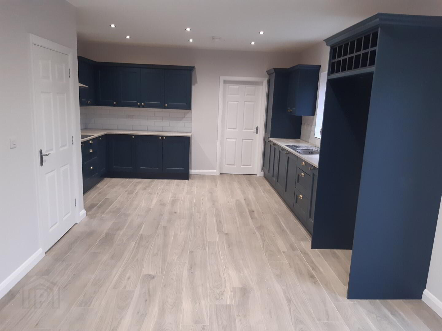 HTB -  Full Turnkey Finish 12 of 34