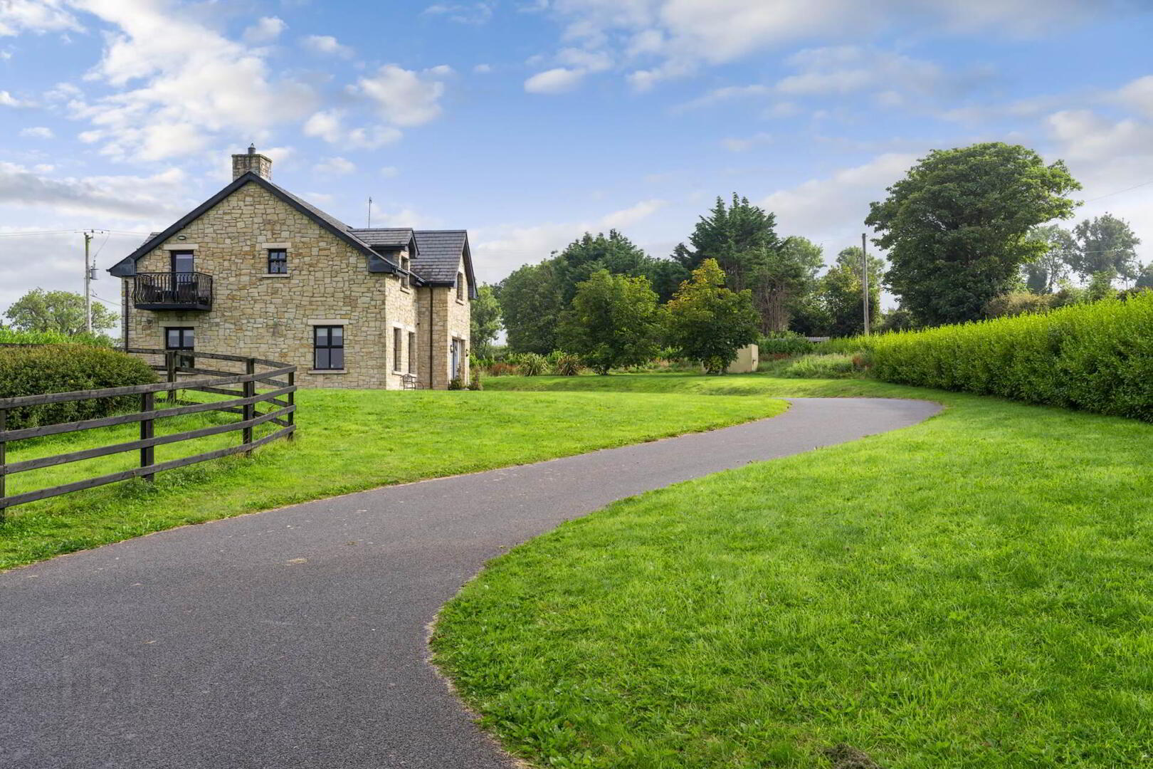 property description image
