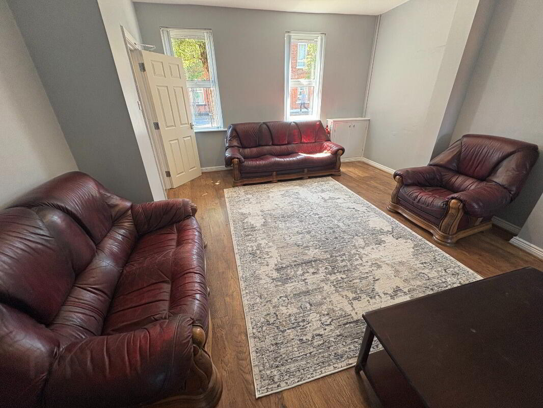 229 Donegall Road 2 of 11