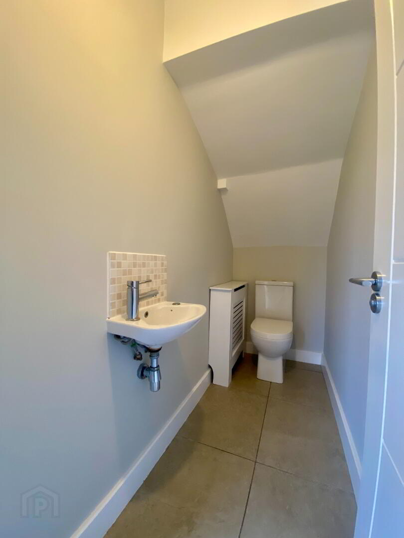 1 Rocklyn Place 8 of 17