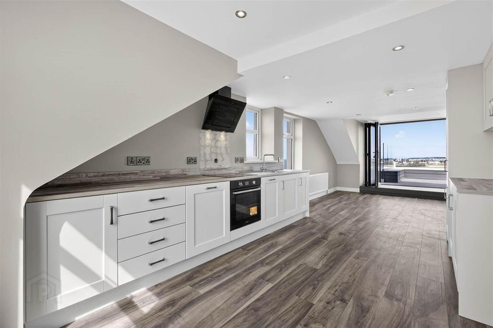 Blackrock Apartments, 46d Dhu Varren 12 of 37