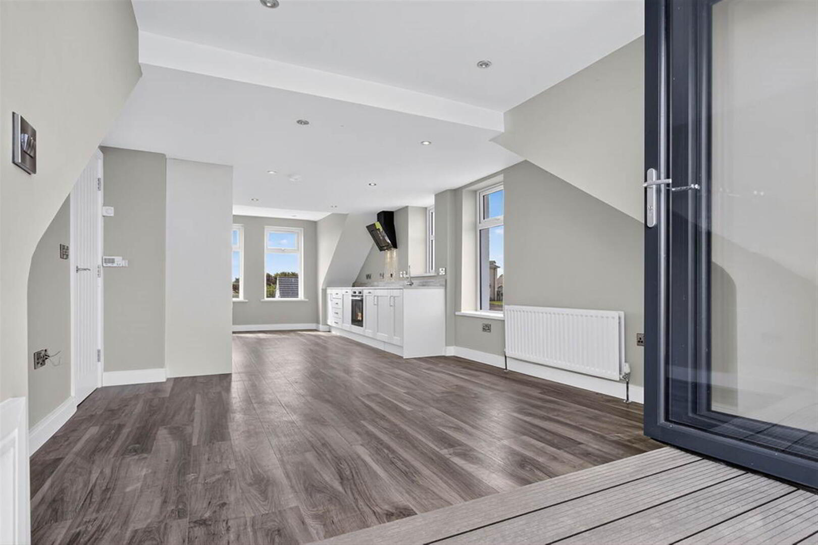 Blackrock Apartments, 46d Dhu Varren 14 of 37