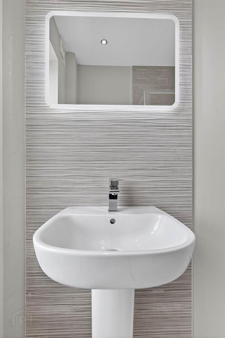Blackrock Apartments, 46d Dhu Varren 28 of 37