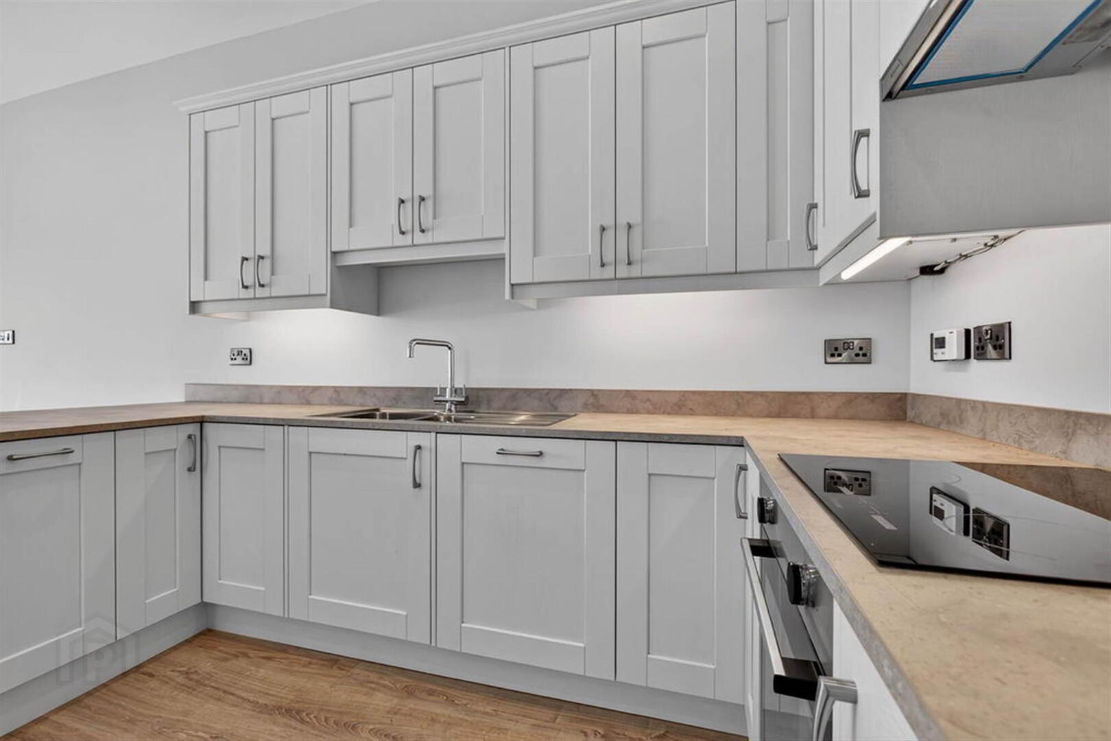 Blackrock Apartments, 46b Dhu Varren 9 of 36