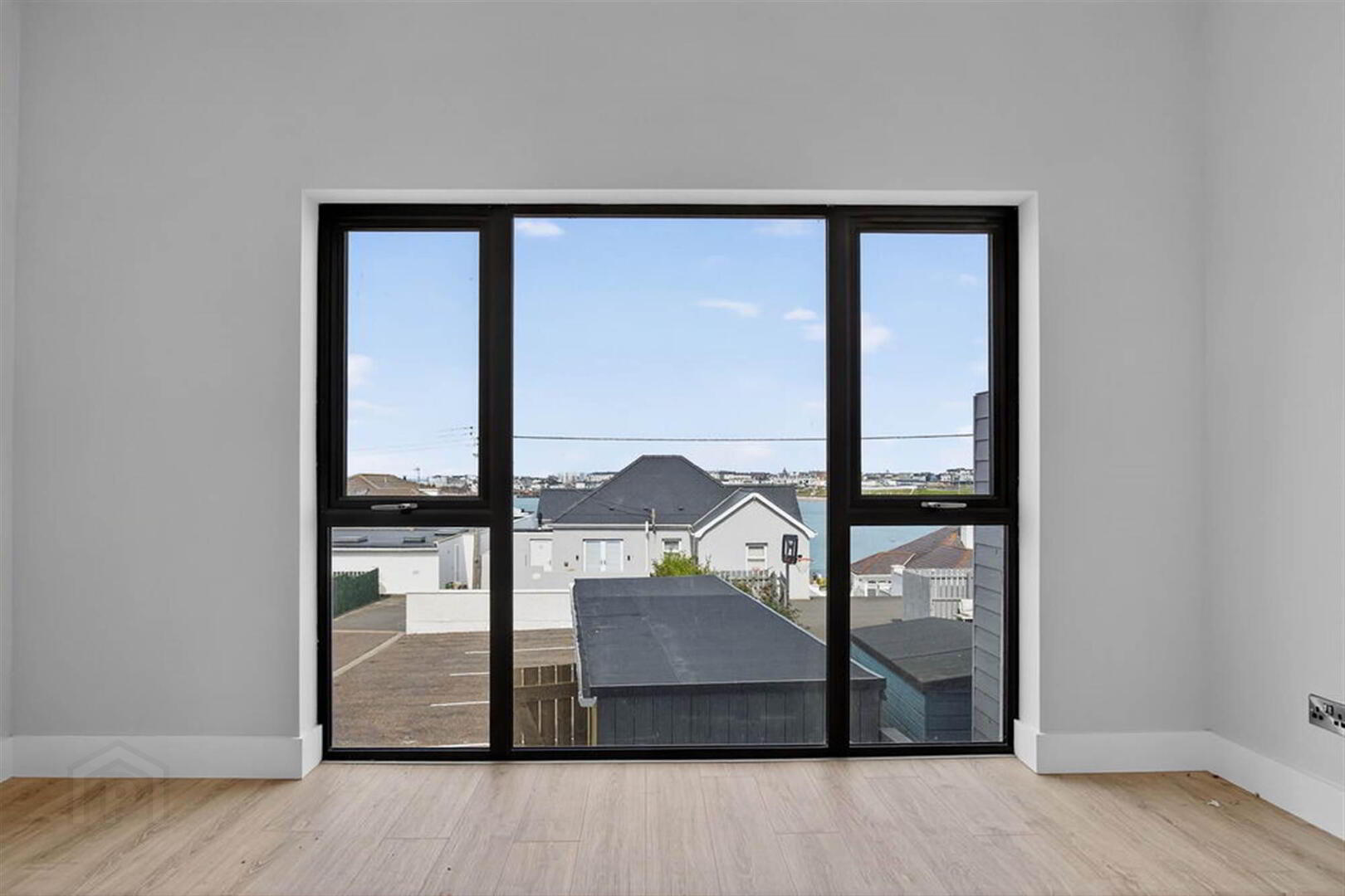 Blackrock Apartments, 46b Dhu Varren 11 of 36