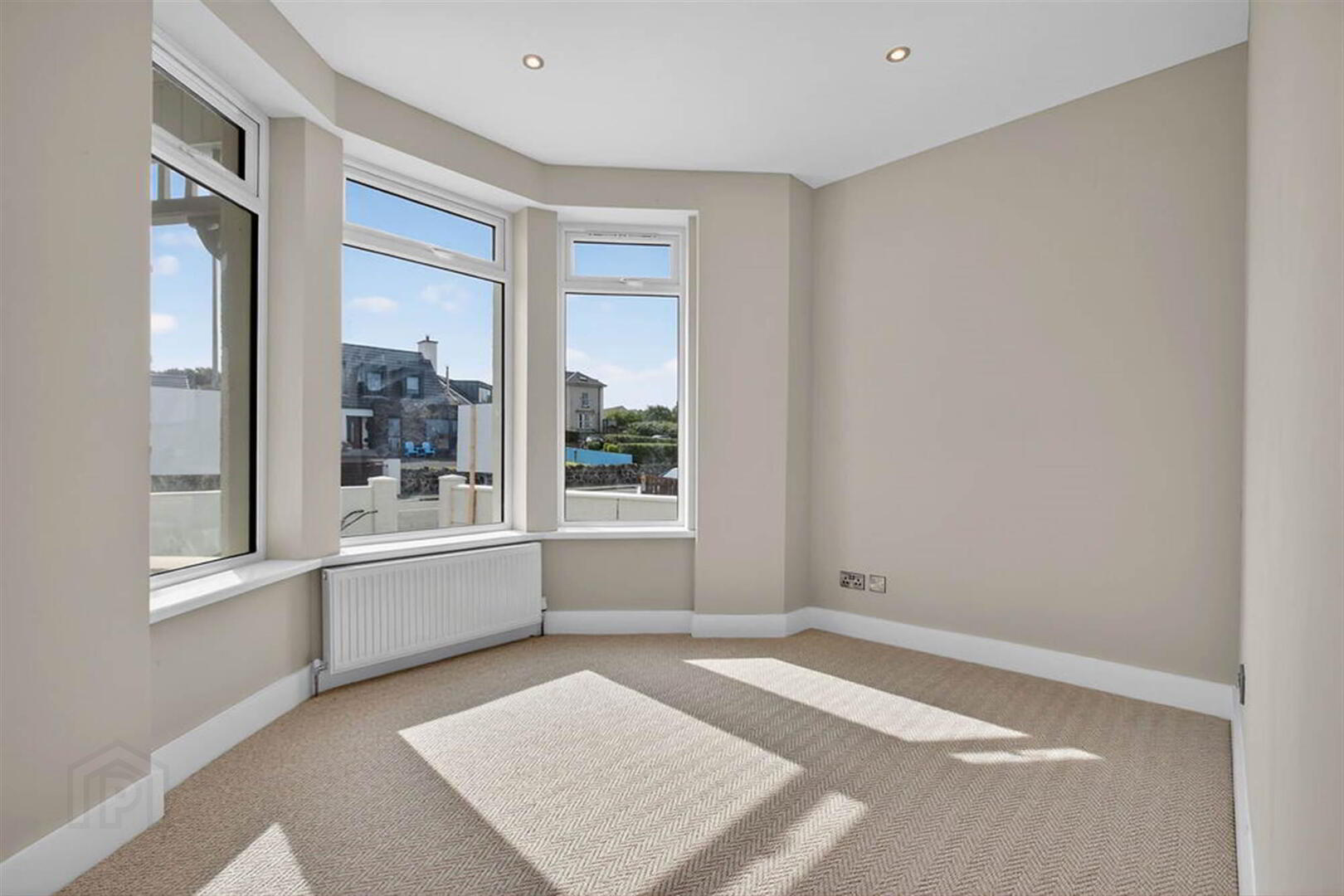Blackrock Apartments, 46b Dhu Varren 18 of 36