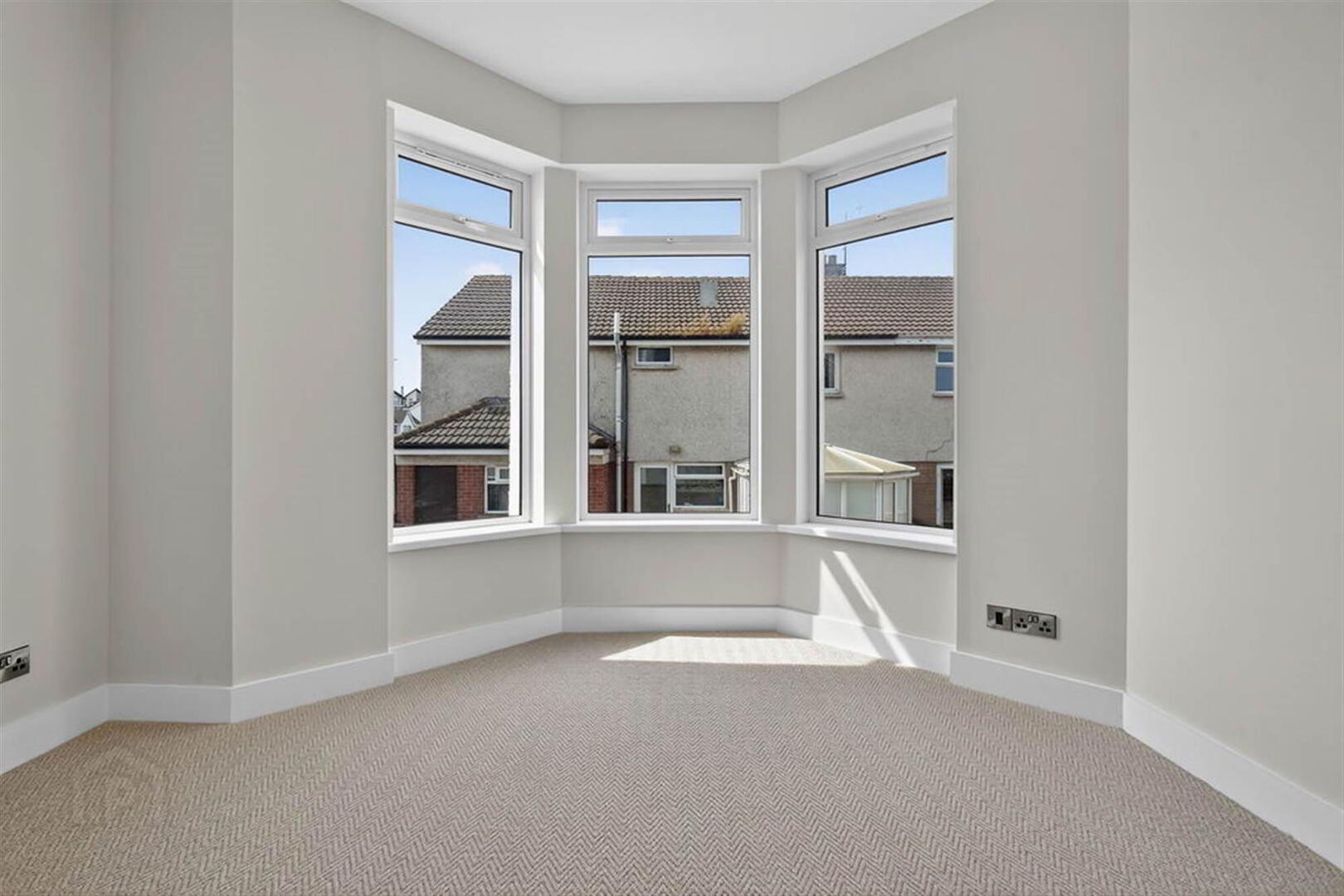 Blackrock Apartments, 46b Dhu Varren 21 of 36