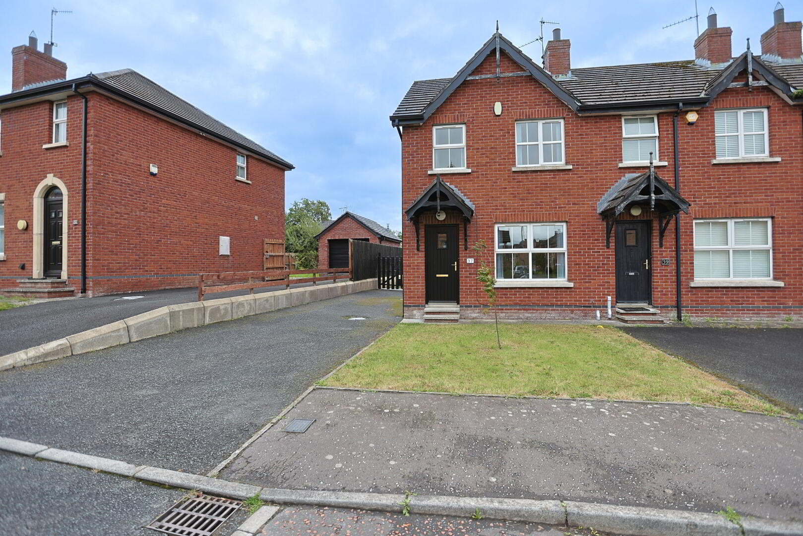 property description image