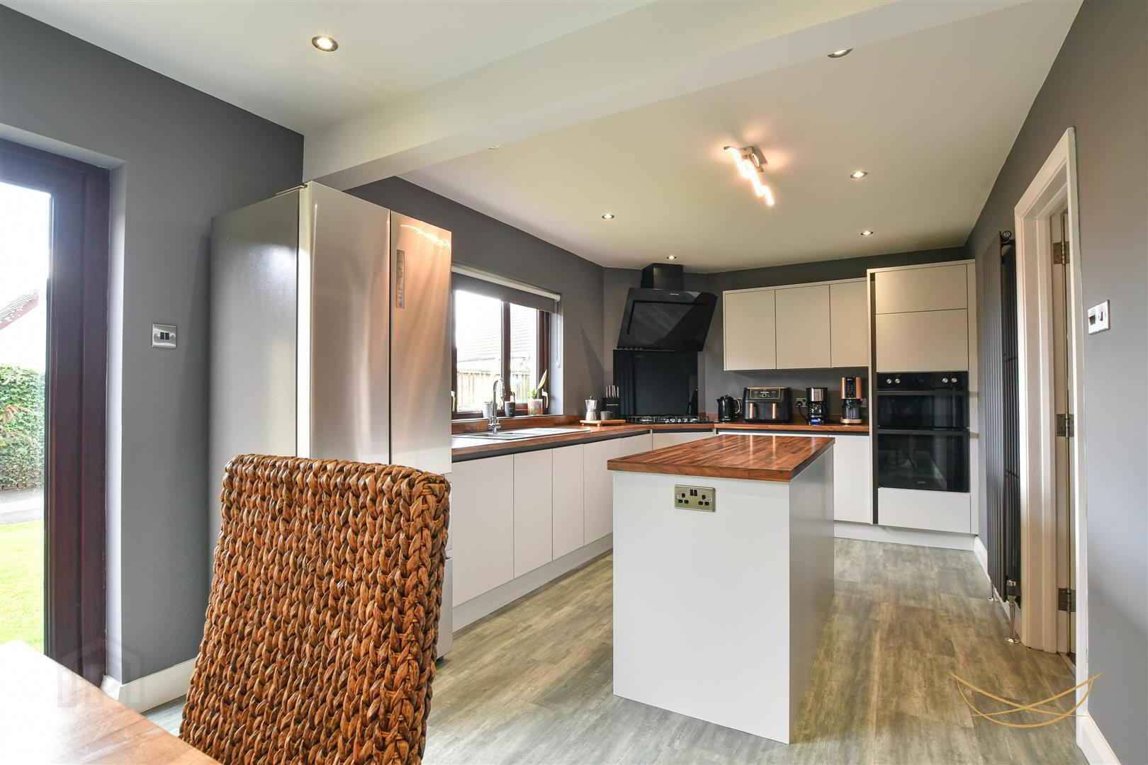 2 Copperwood Way 13 of 42