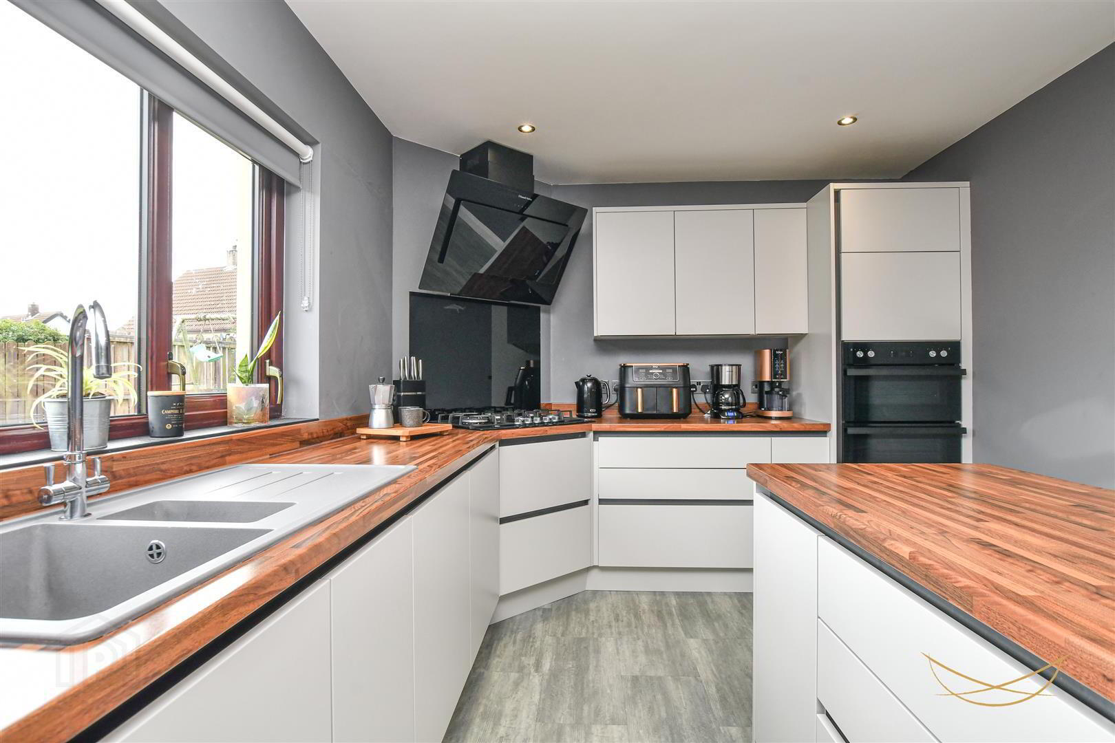 2 Copperwood Way 14 of 42