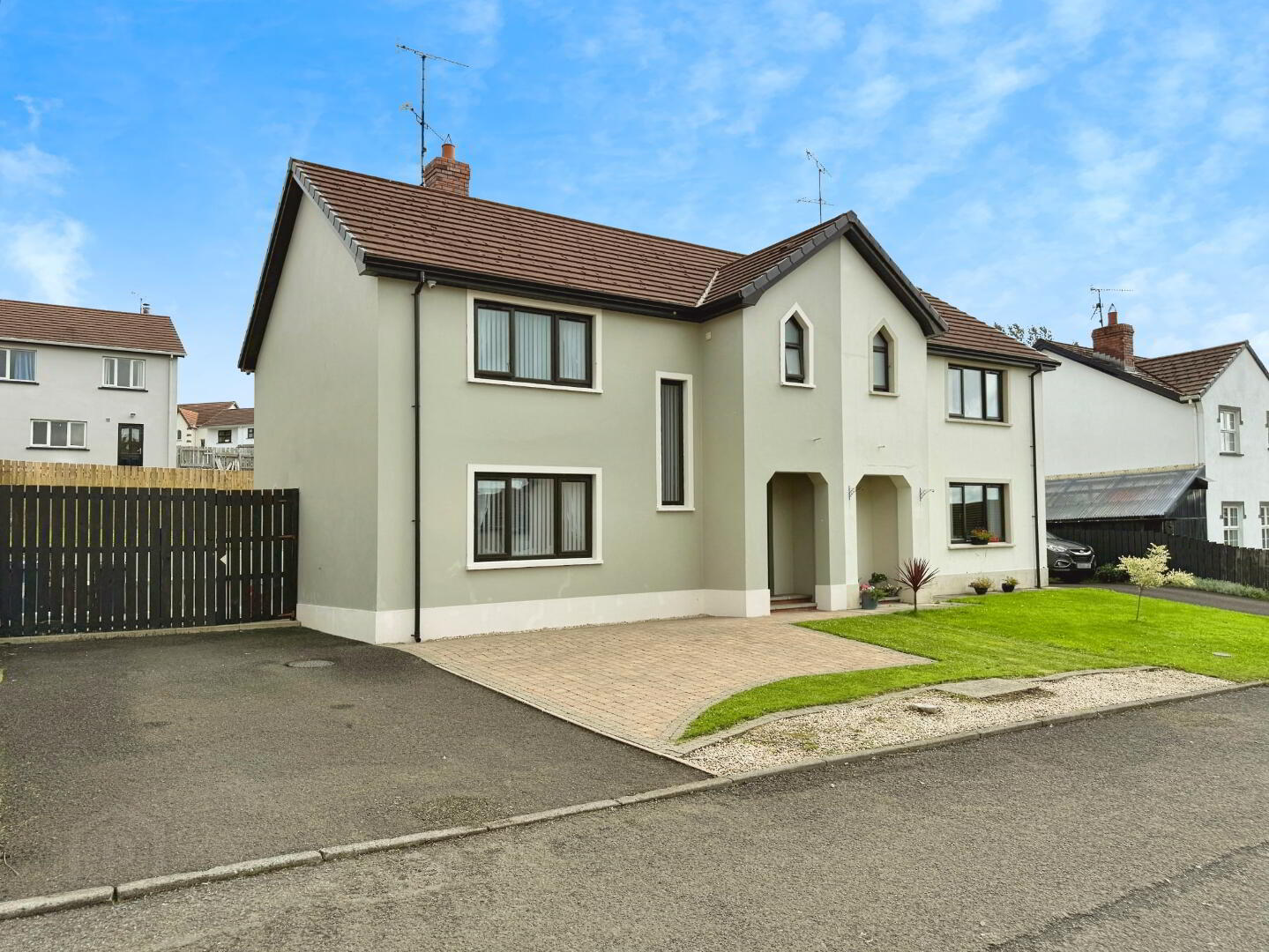 17 Manor Mews 1 of 30