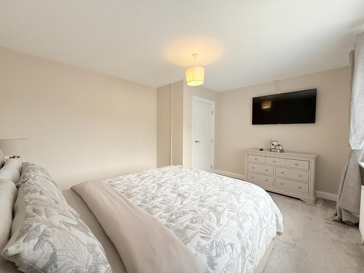 17 Manor Mews 20 of 30