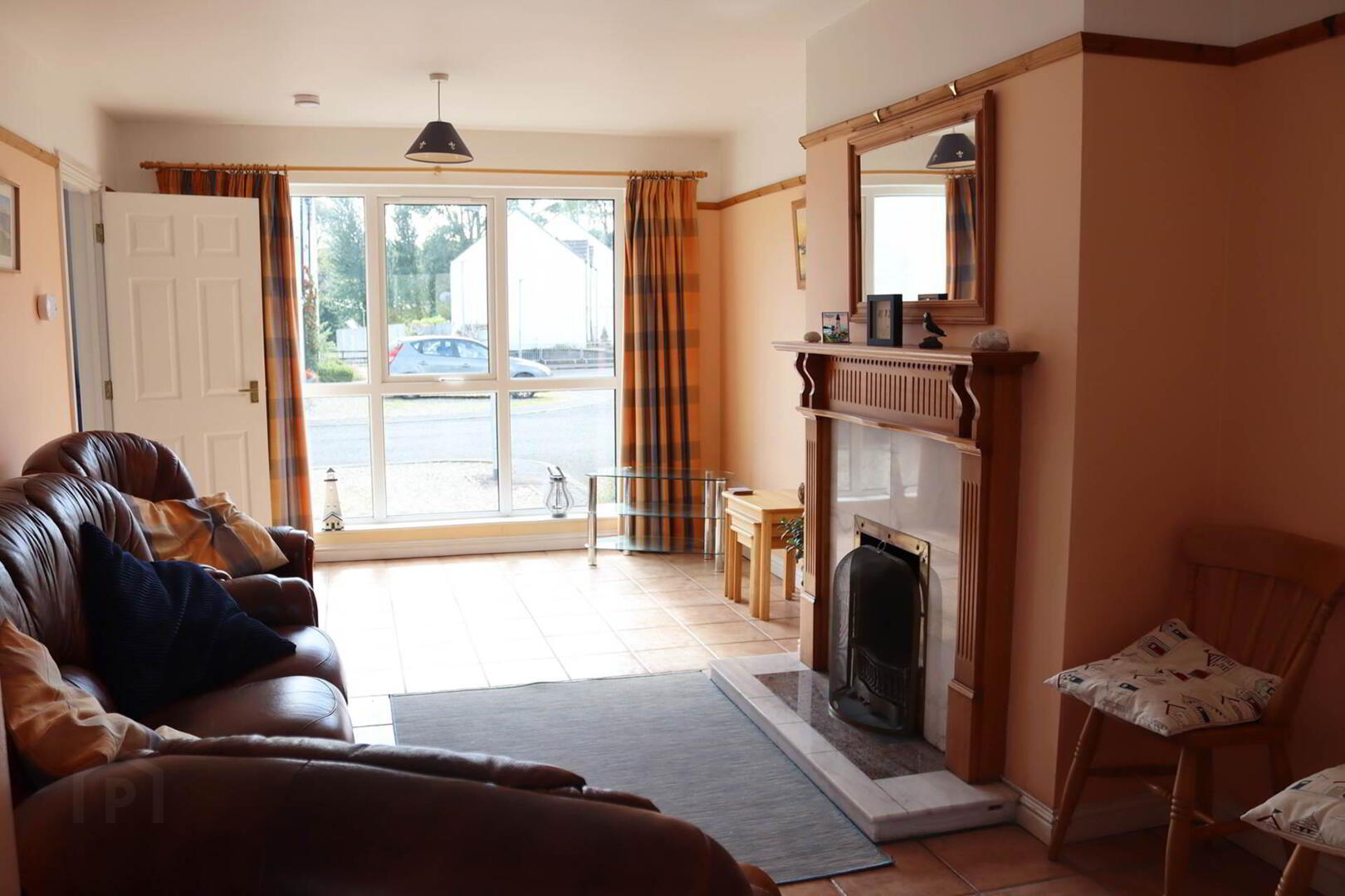 8 Strand Cottages 4 of 15