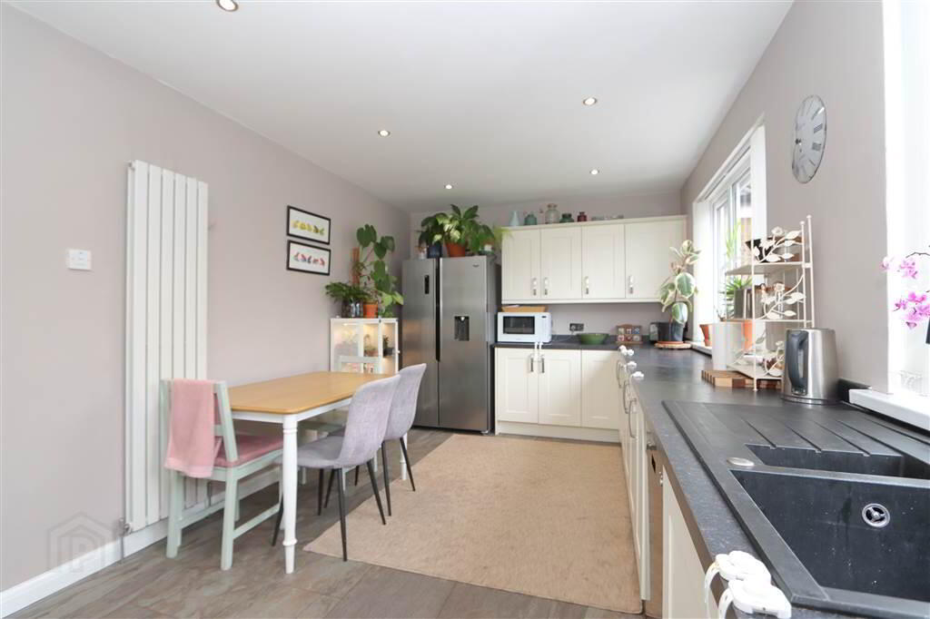 11 Dalton Park 7 of 21