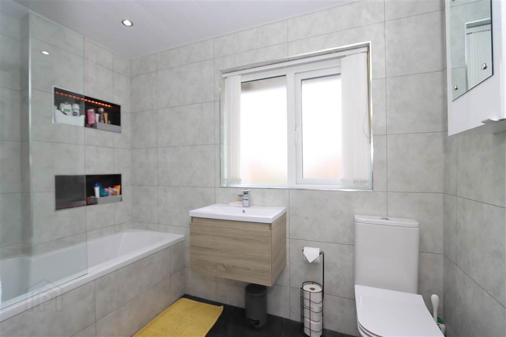11 Dalton Park 15 of 21
