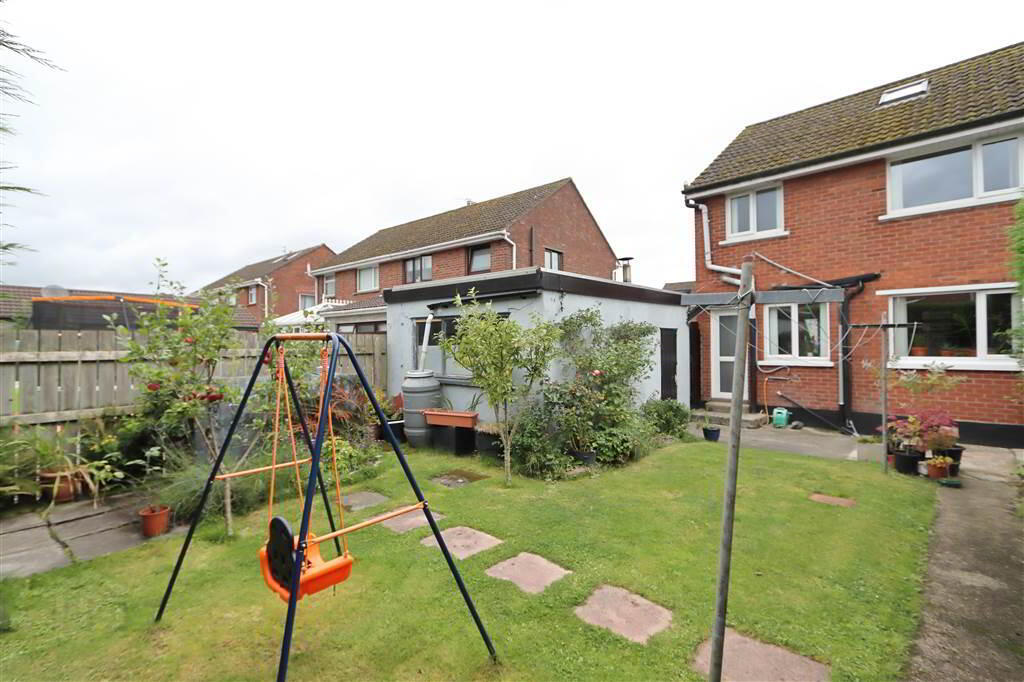 11 Dalton Park 18 of 21