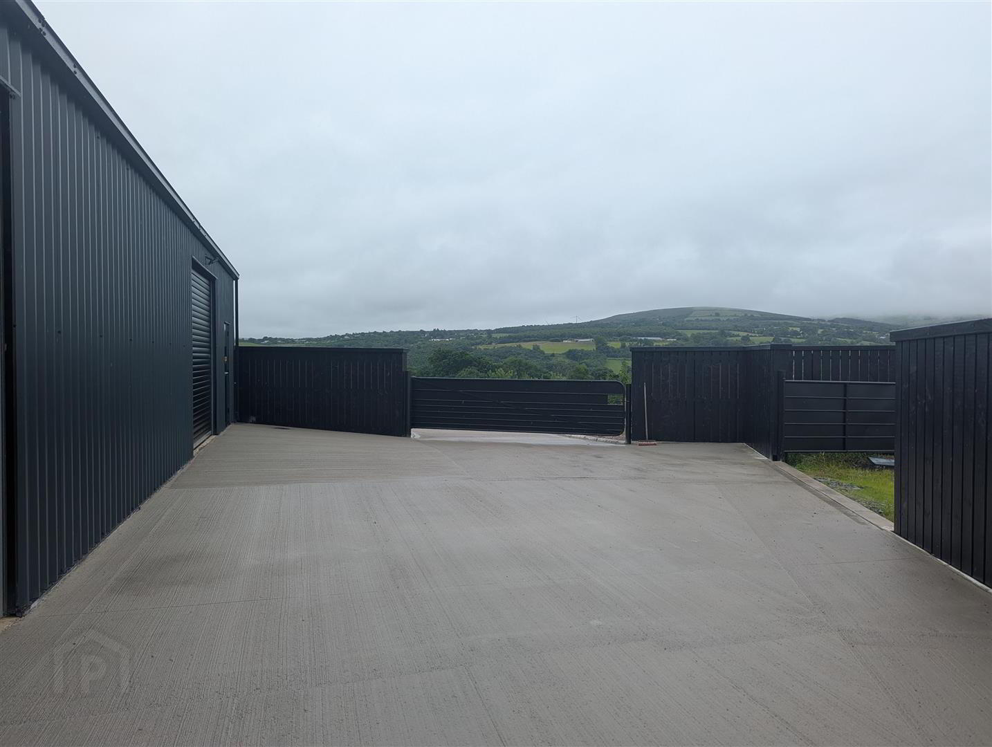 Commercial Unit 4 of 5