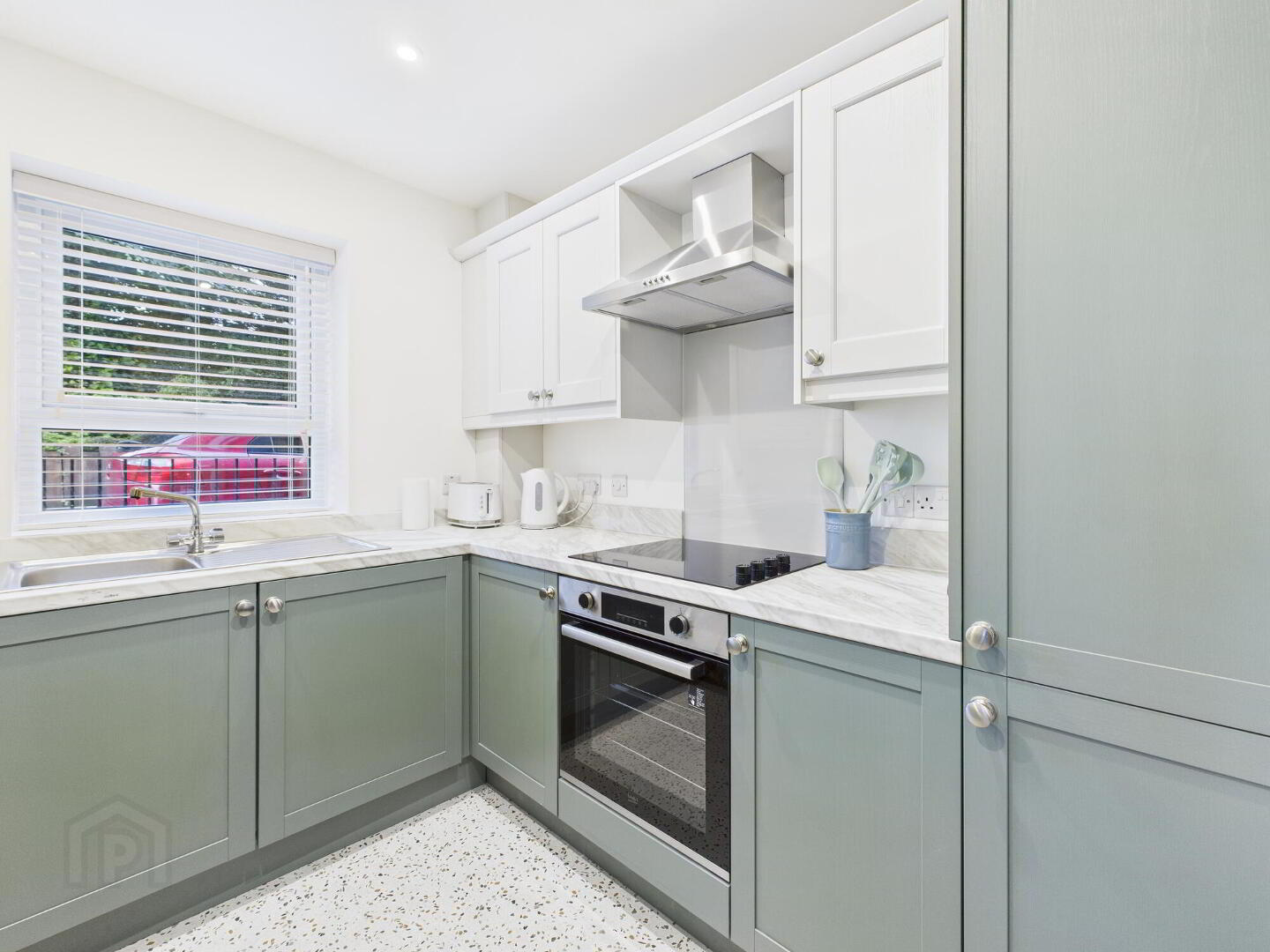 Grafton Court, 85 Kings Road 7 of 11