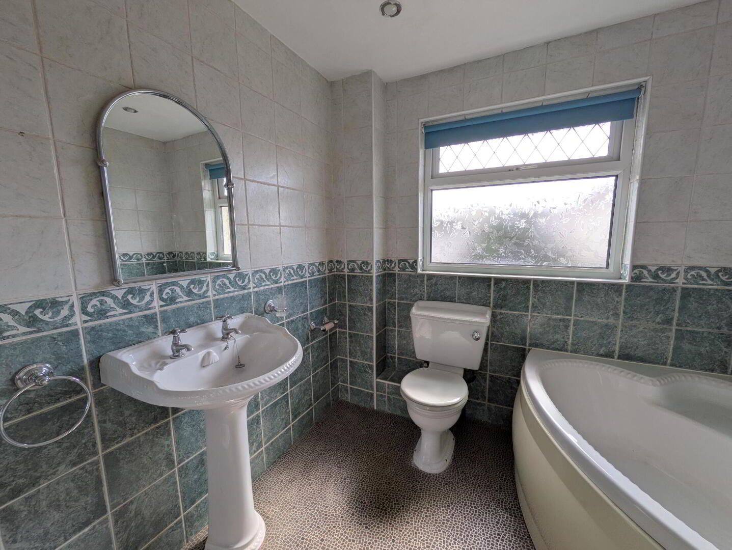 26 Hillhead Drive 8 of 9