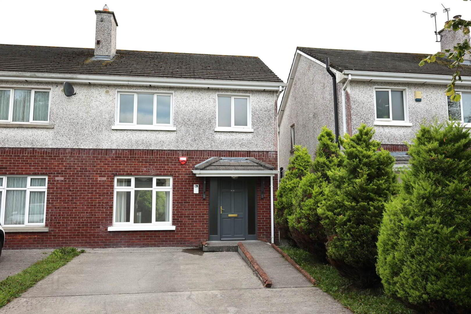 24 Rossmore 1 of 11