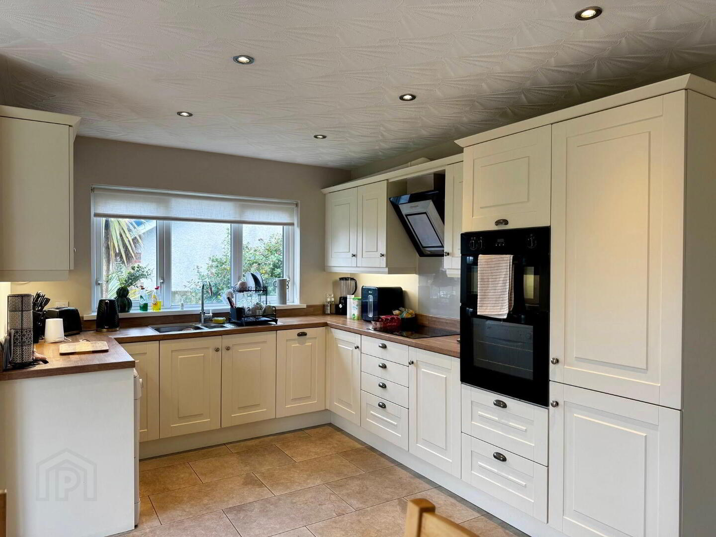 10 Castlehill Crescent 7 of 22