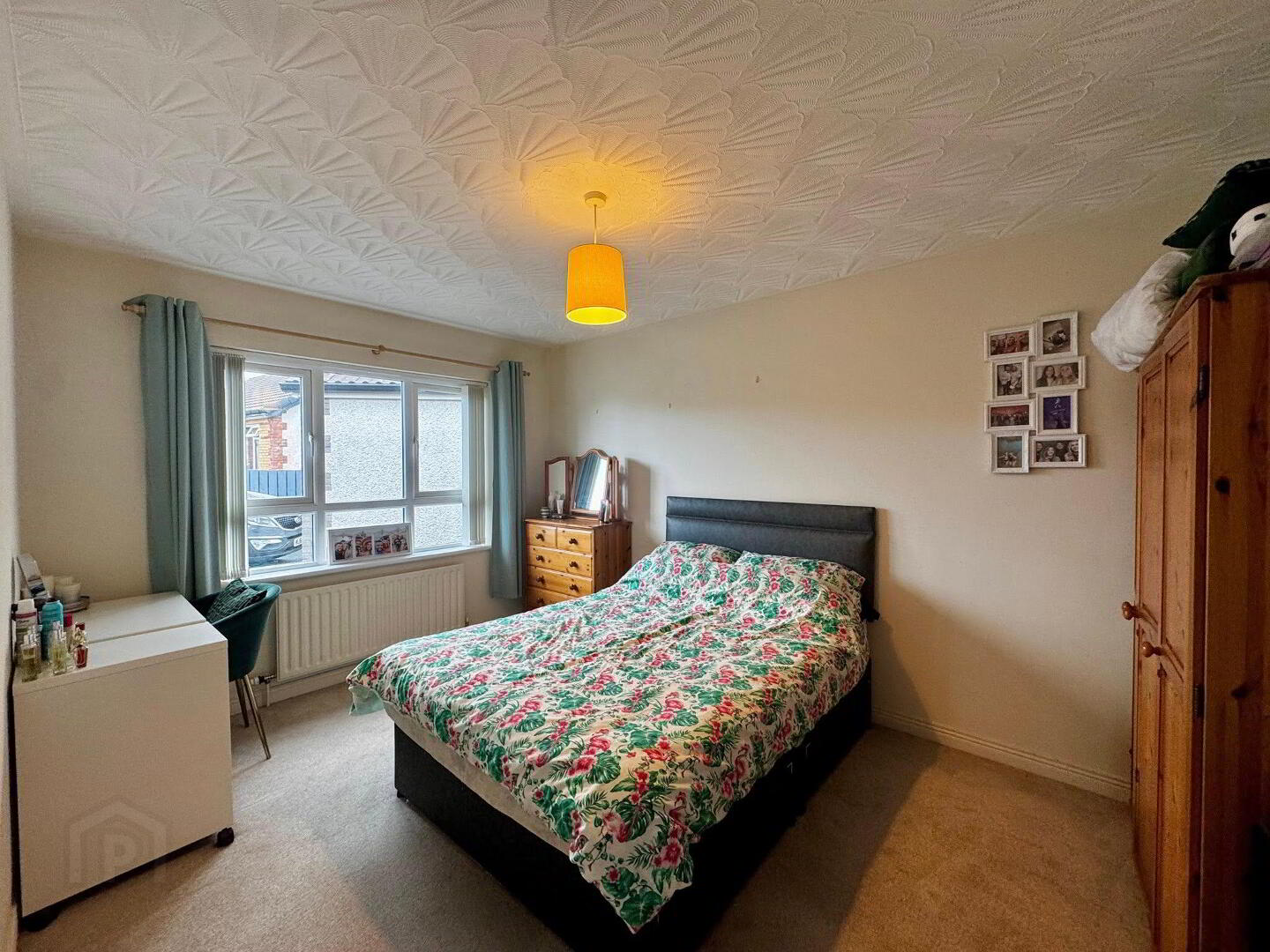 10 Castlehill Crescent 10 of 22