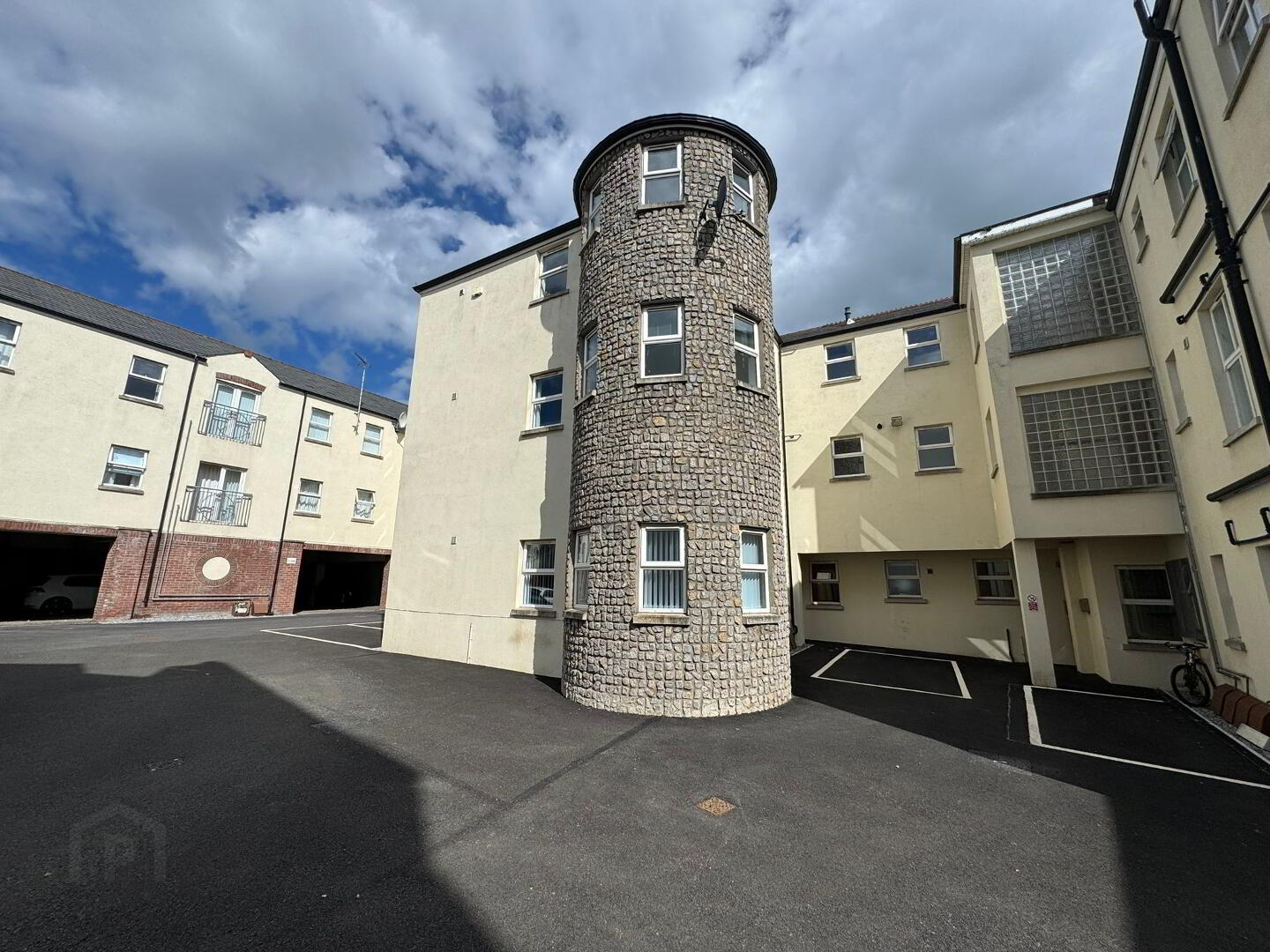 property description image