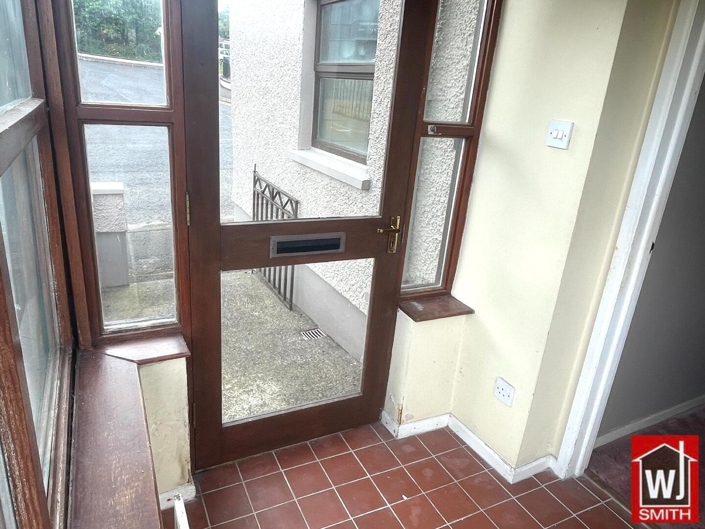 property description image