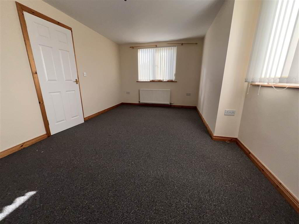 17 Valencia Way 18 of 26