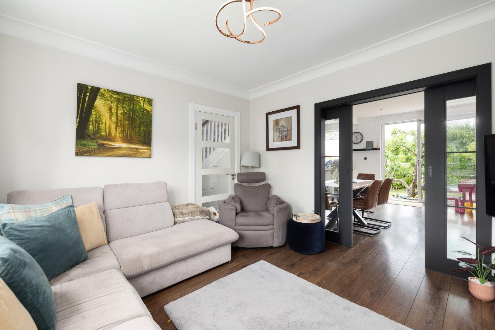 1 Woodlands Road 5 of 22