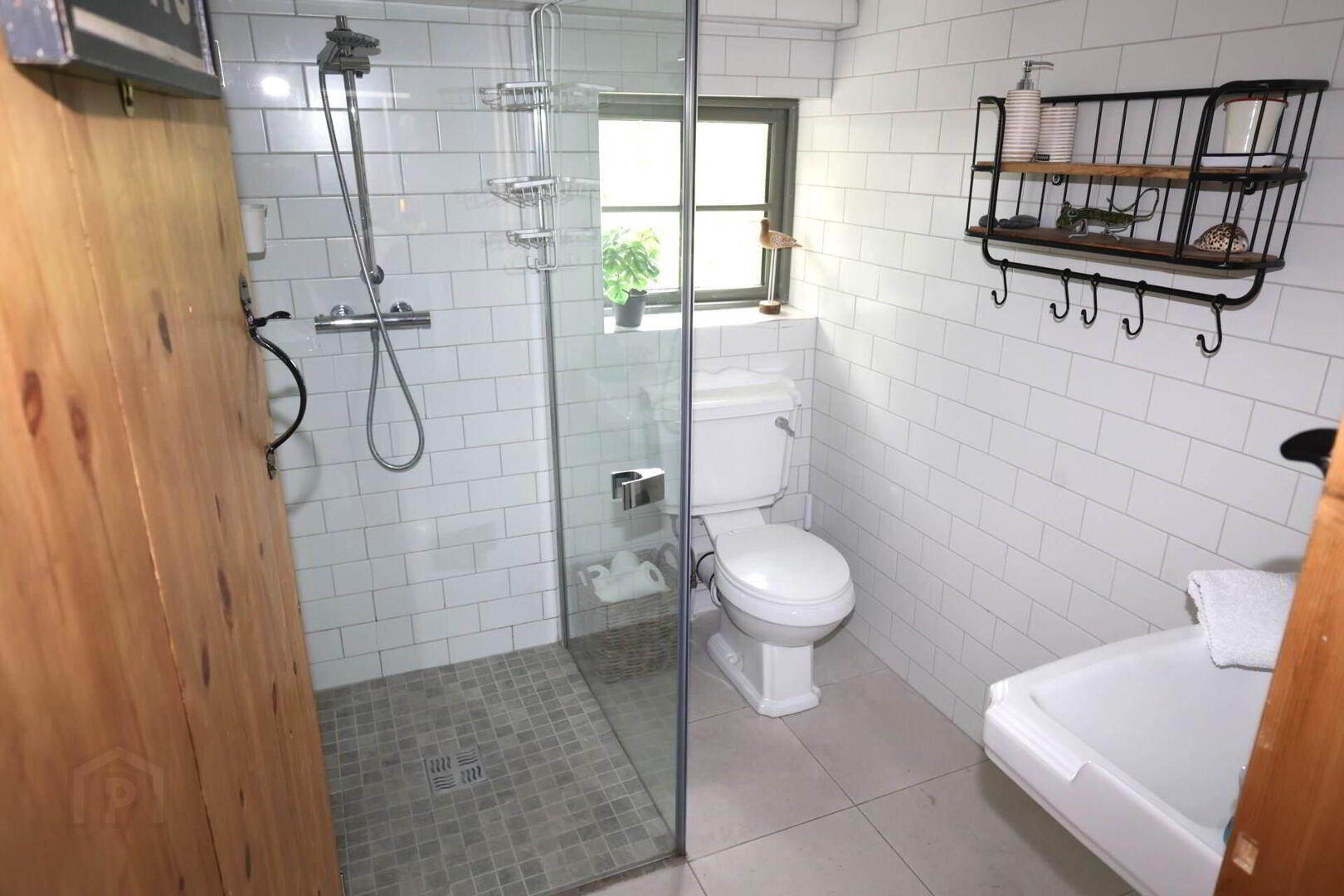 Hopesgate Cottage 11 of 21