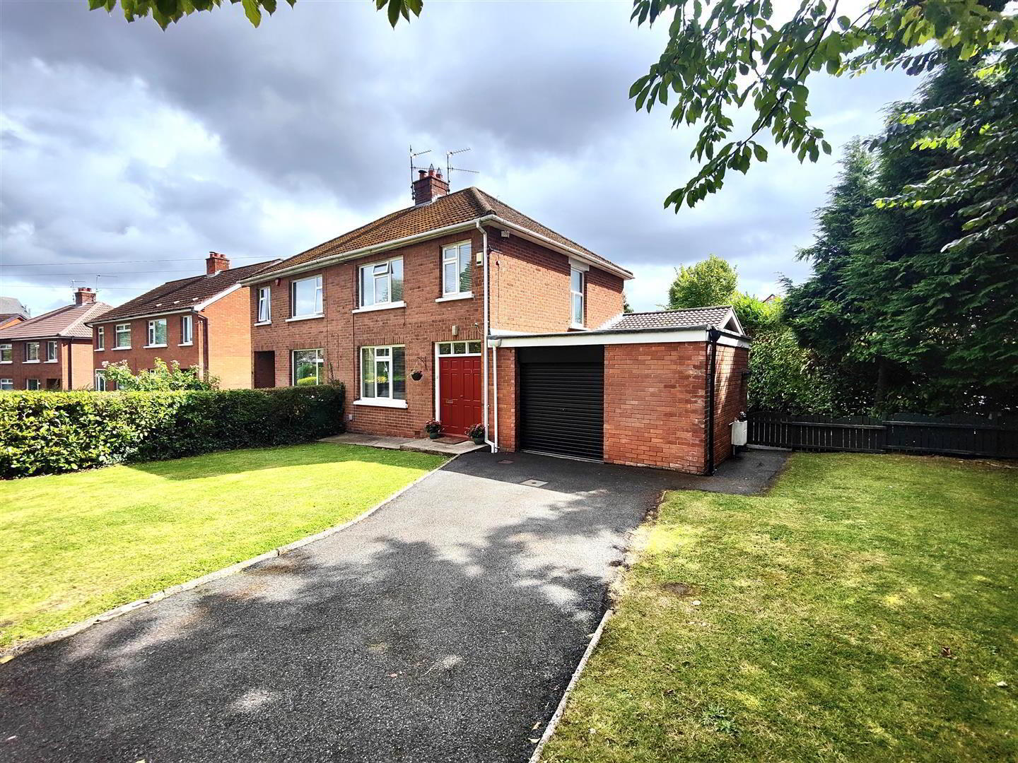 1 Alexandra Gardens 1 of 39