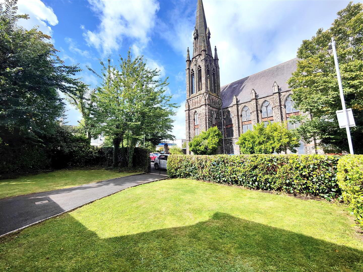 property description image