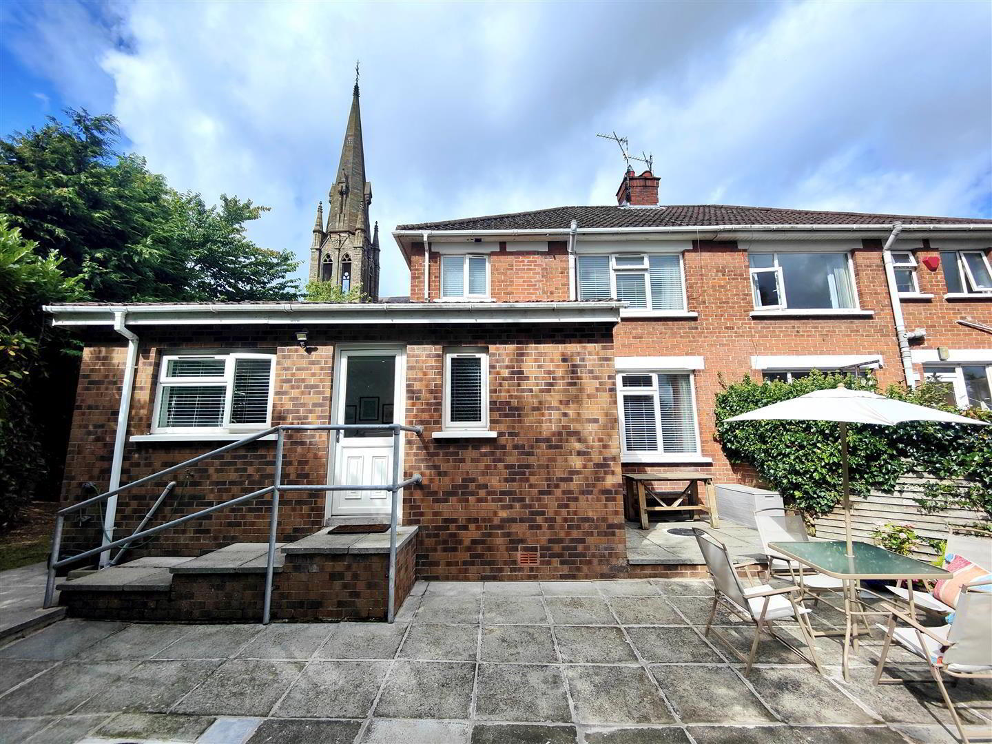 1 Alexandra Gardens 38 of 39
