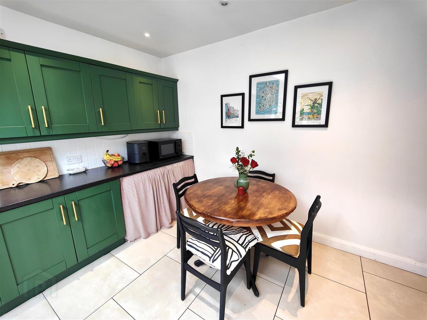 1 Alexandra Gardens 19 of 39